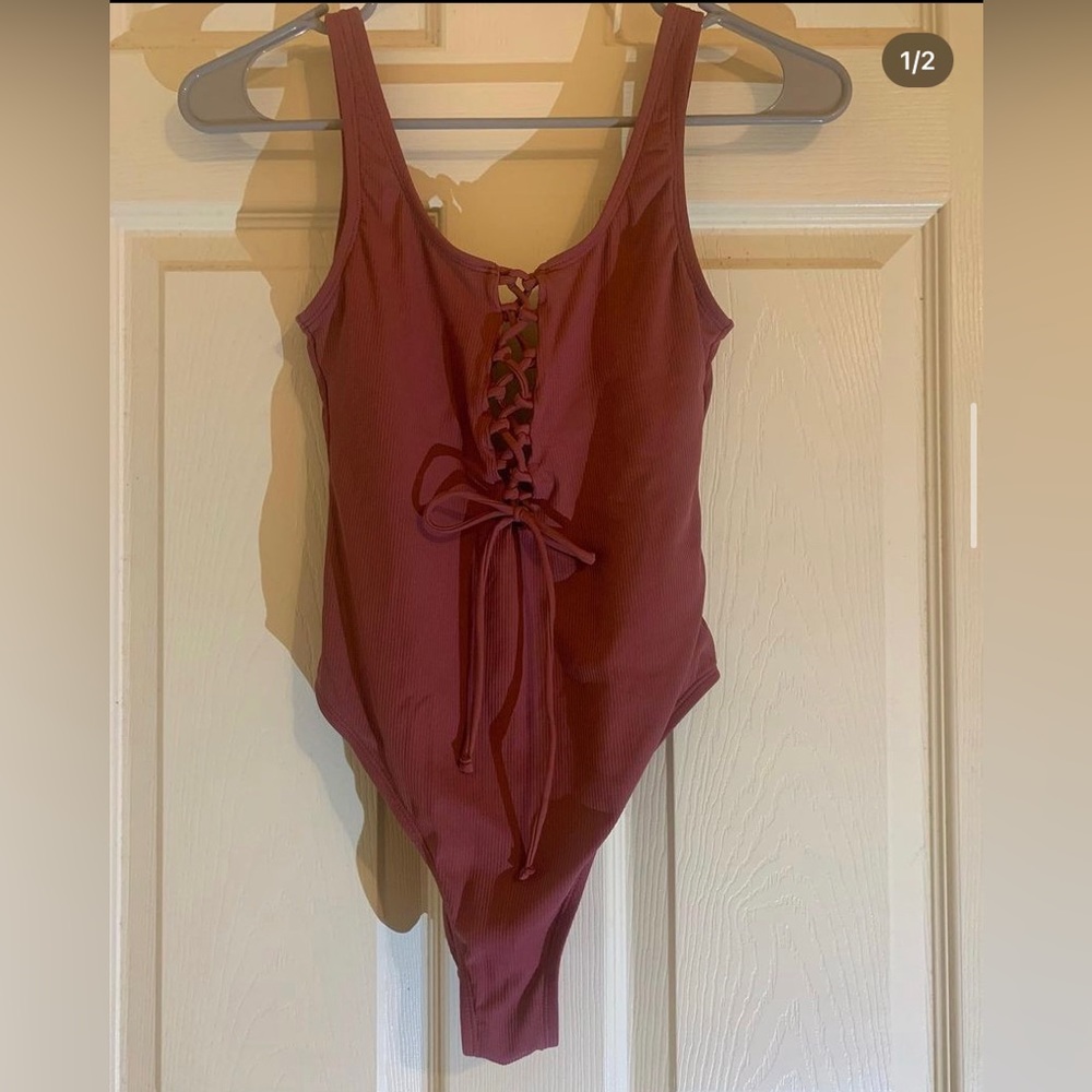 one piece i actually got this gifted never worn was to small for me